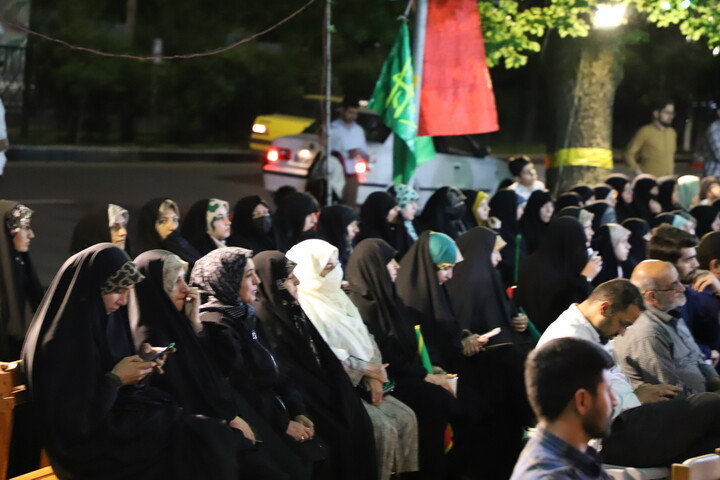 تصاویر / فعالیت‌های فرهنگی و تبلیغی موکب مدرسه علمیه حضرت ولیعصر(عج)تبریز