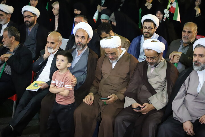 تصاویر / فعالیت‌های فرهنگی و تبلیغی موکب مدرسه علمیه حضرت ولیعصر(عج)تبریز