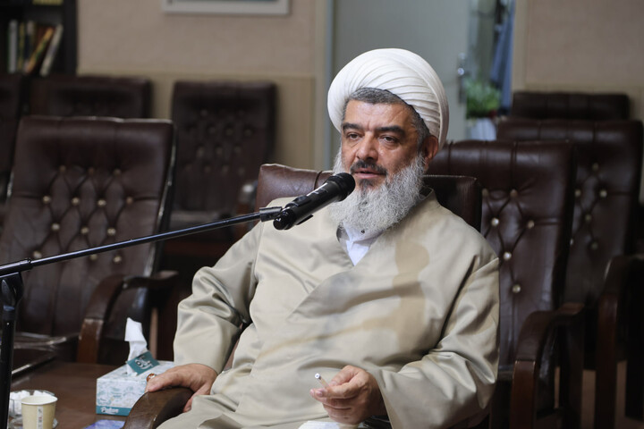 تصاویر / دیدار مدیرکل کمیته امداد استان همدان با نماینده ولی فقیه در همدان