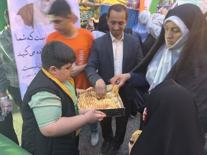 تصاویر/ فعالیت موکب موسسه فرهنگی‌تربیتی «احرار» حوزه علمیه امام صادق علیه‌السلام شهرستان فیروزکوه