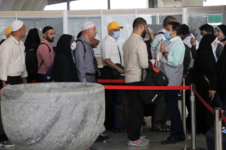 تصاویر / بازگشت نخستین گروه از حجاج به اصفهان