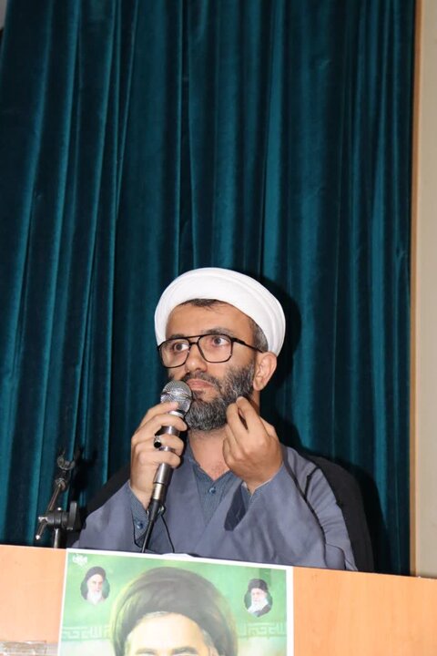 تصاویر/ همایش پرچمداران عرصه تبلیغ حوزه علمیه بابل