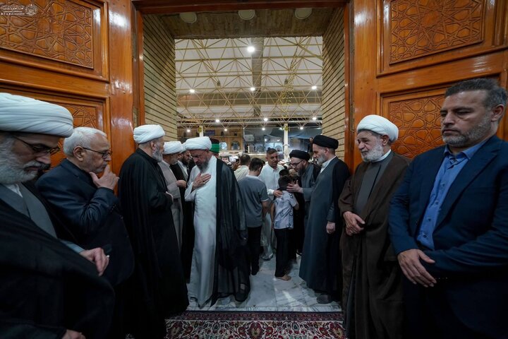 حوزة النجف تُقیم مجلس تأبين لآية الله العظمى الفياض بجوار مرقد الإمام أمير المؤمنين علي (عليه السلام)