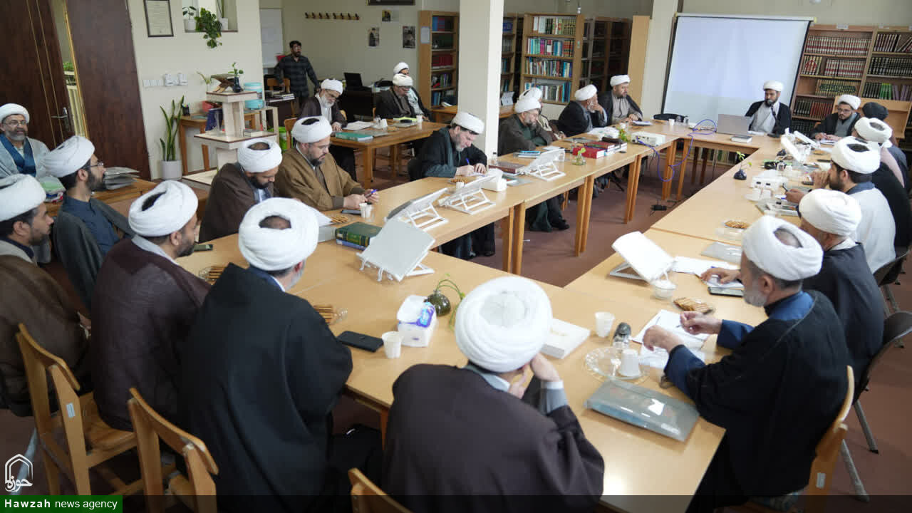 دستاوردها و چالش‌های اجرای نظام جامع آموزش حوزه علمیه خراسان ارزیابی شد