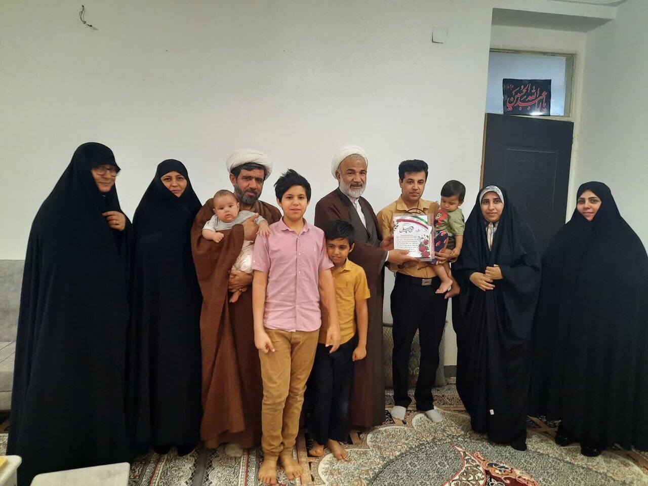 تجلیل امام جمعه برازجان از ۱۳طلبه خواهر در راستای ترویج فرهنگ فرزندآوری