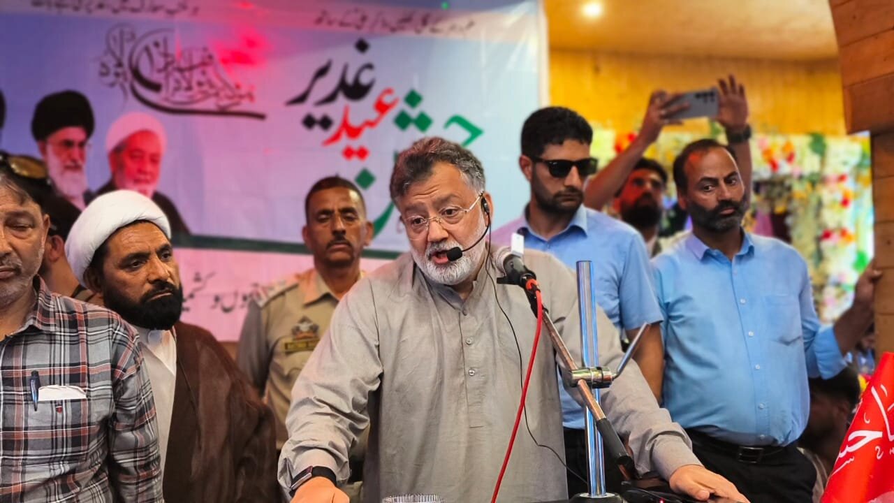 عشرۂ ولایت؛ اتحادِ امت، امن، عدل اور اسلامی اقدار کا پیغام ہے/امام علیؑ کی تعلیمات آج بھی انسانیت کے لیے مشعلِ راہ ہیں: شیخ محمد حسن ذاکری