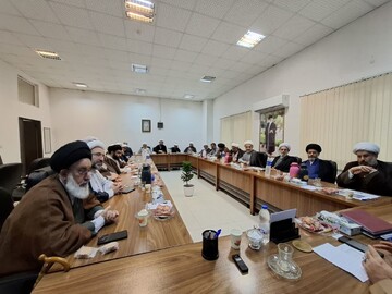 نشست هم‌افزایی مدیر حوزه علمیه گیلان با مدیران علمیه استان برگزار شد+ عکس