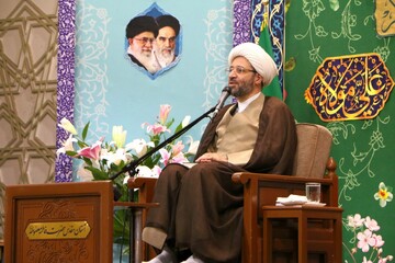 غدیر و مباهله باید در جامعه فریاد زده شود
