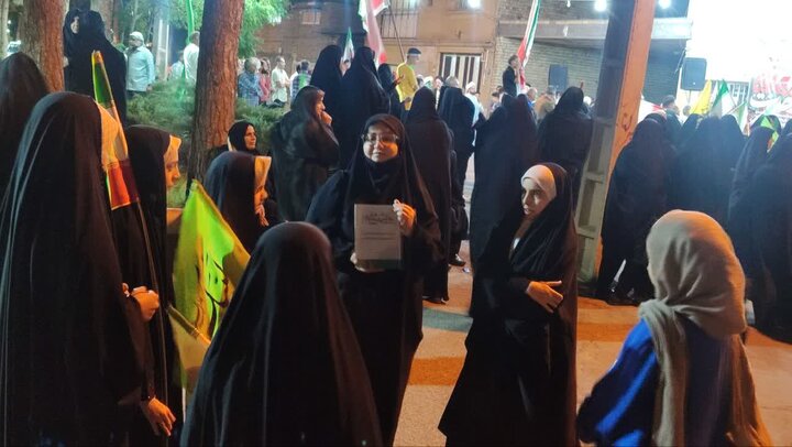 تصاویر/ صدو یکمین اجتماع بزرگ‌ شبانه مردمی سفیدشهر در لبیک به ندای رهبر معظم انقلاب