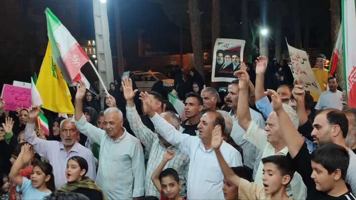 تصاویر/ صدو یکمین اجتماع بزرگ‌ شبانه مردمی سفیدشهر در لبیک به ندای رهبر معظم انقلاب