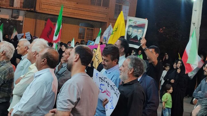 تصاویر/ صدو یکمین اجتماع بزرگ‌ شبانه مردمی سفیدشهر در لبیک به ندای رهبر معظم انقلاب
