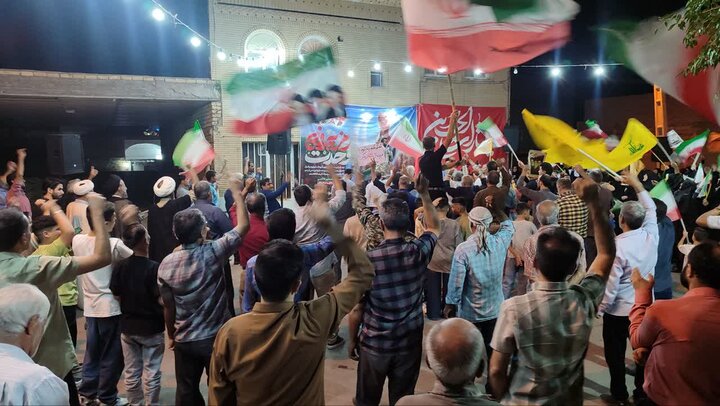 تصاویر/ صدو یکمین اجتماع بزرگ‌ شبانه مردمی سفیدشهر در لبیک به ندای رهبر معظم انقلاب