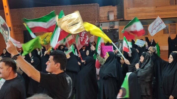 تصاویر/ صدو یکمین اجتماع بزرگ‌ شبانه مردمی سفیدشهر در لبیک به ندای رهبر معظم انقلاب