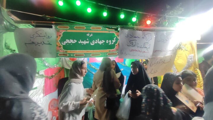 تصاویر / فعالیتهای فرهنگی وتبلیغی قرارگاه جهادی از خاک تا افلاک شهید حججی مدرسه امام صادق علیه‌السلام خواهران شهرستان بویین زهرا در شب صد ویکم
