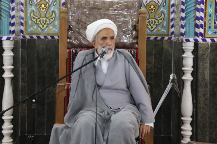تصاویر/ نشست بصیرتی با حضور حجت‌الاسلام طائب برگزار شد
