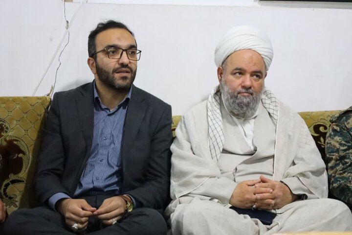 تصاویر/ حضور حجت الاسلام و المسلمین محمدی لائینی در حسینیه یادمان شهدای گمنام کلاردشت