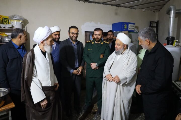 تصاویر/ حضور حجت الاسلام و المسلمین محمدی لائینی در حسینیه یادمان شهدای گمنام کلاردشت