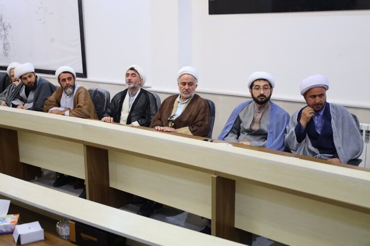 تصاویر/ نشست جامعه روحانیت کلاردشت با حضور نماینده ولی فقیه در مازندران
