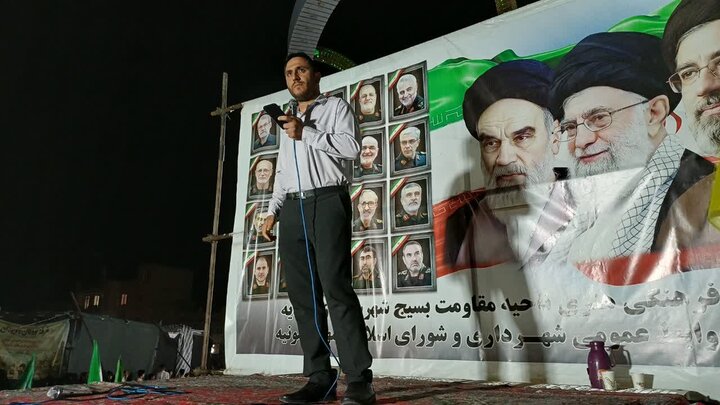 تصاویر/صد و یکمین شب حضور پرشور مردم ولایتمدار مامونیه در تجدید بیعت با آرمان‌های انقلاب