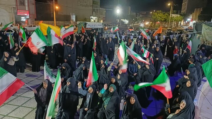 تصاویر/صد و یکمین شب حضور پرشور مردم ولایتمدار مامونیه در تجدید بیعت با آرمان‌های انقلاب