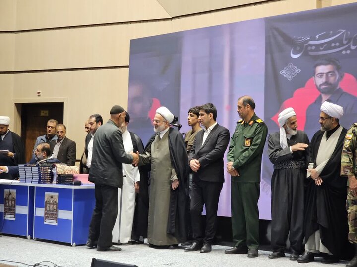 تصاویر/مراسم تجلیل از خانواده‌های معظم شهدای «جنگ رمضان» کردستان