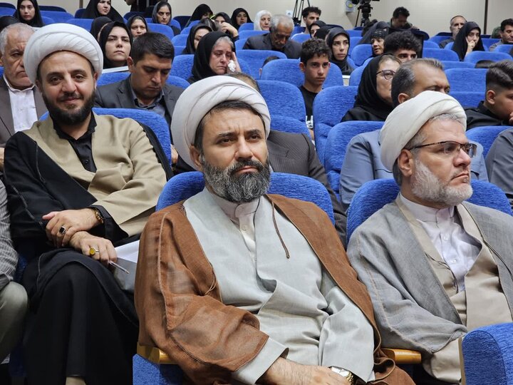 تصاویر/مراسم تجلیل از خانواده‌های معظم شهدای «جنگ رمضان» کردستان