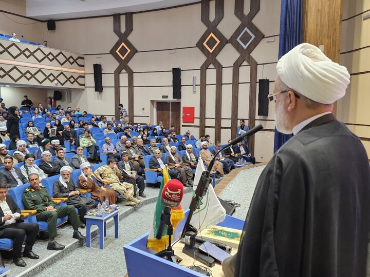 تصاویر/مراسم تجلیل از خانواده‌های معظم شهدای «جنگ رمضان» کردستان