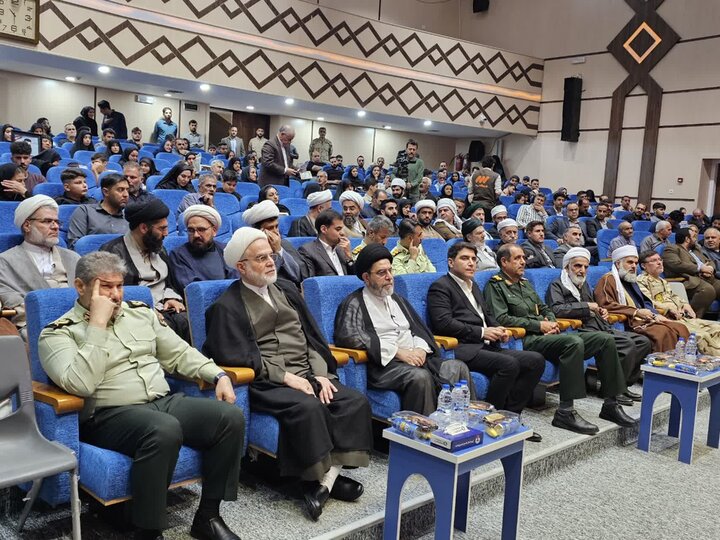تصاویر/مراسم تجلیل از خانواده‌های معظم شهدای «جنگ رمضان» کردستان