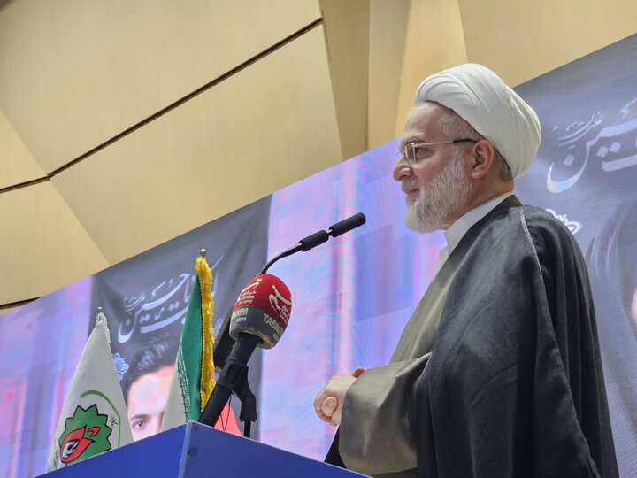 تصاویر/مراسم تجلیل از خانواده‌های معظم شهدای «جنگ رمضان» کردستان