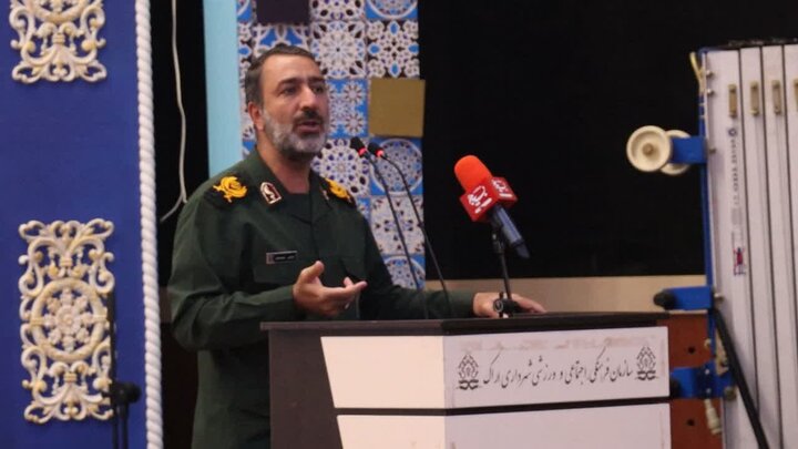 تصاویر/آیین تجلیل از معلمان جهادگر نسل فردا در فرهنگسرای شهر اراک