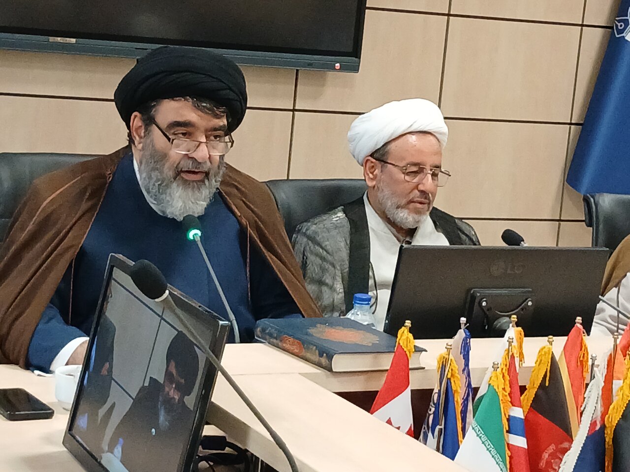 سرمایه‌های انسانی، هویت حقیقی دانشگاه‌ها هستند