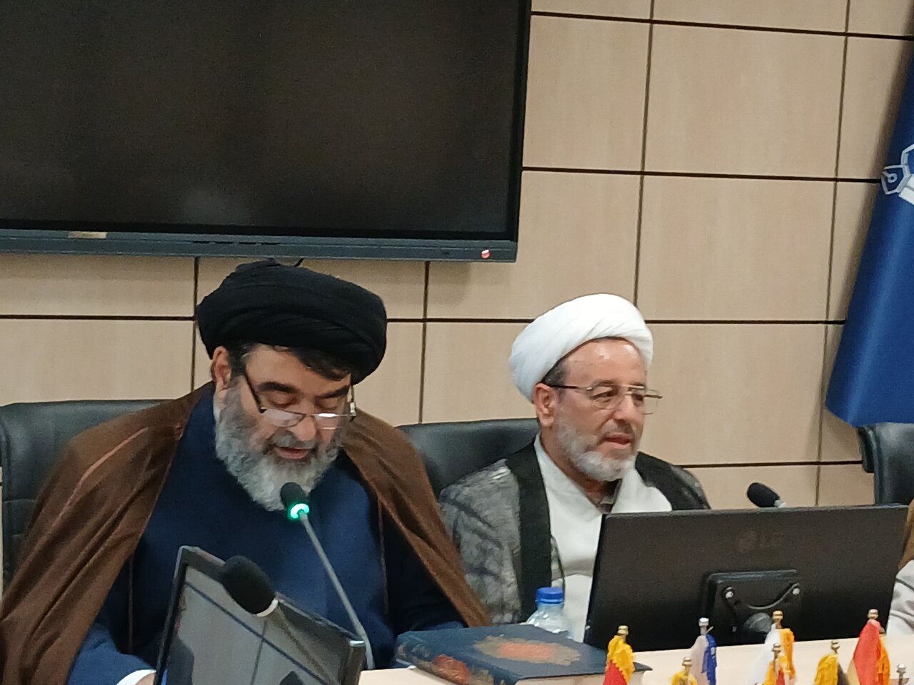 مراسم نکوداشت علمی حجت‌الاسلام والمسلمین حسن نقی‌زاده  در تالار شهید عبدالکریمی دانشکده الهیات دانشگاه فردوسی