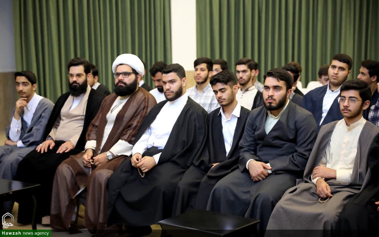 تصاویر / دیدار آیت الله نورمفیدی با طلاب مدرسه علمیه امام خمینی (ره)