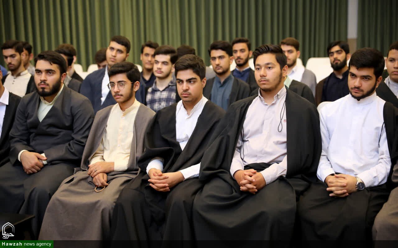 تصاویر / دیدار آیت الله نورمفیدی با طلاب مدرسه علمیه امام خمینی (ره)