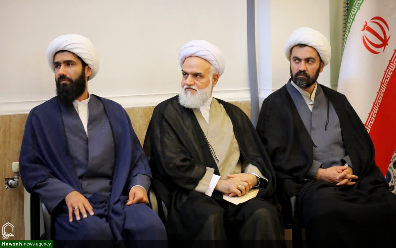 تصاویر / دیدار آیت الله نورمفیدی با طلاب مدرسه علمیه امام خمینی (ره)
