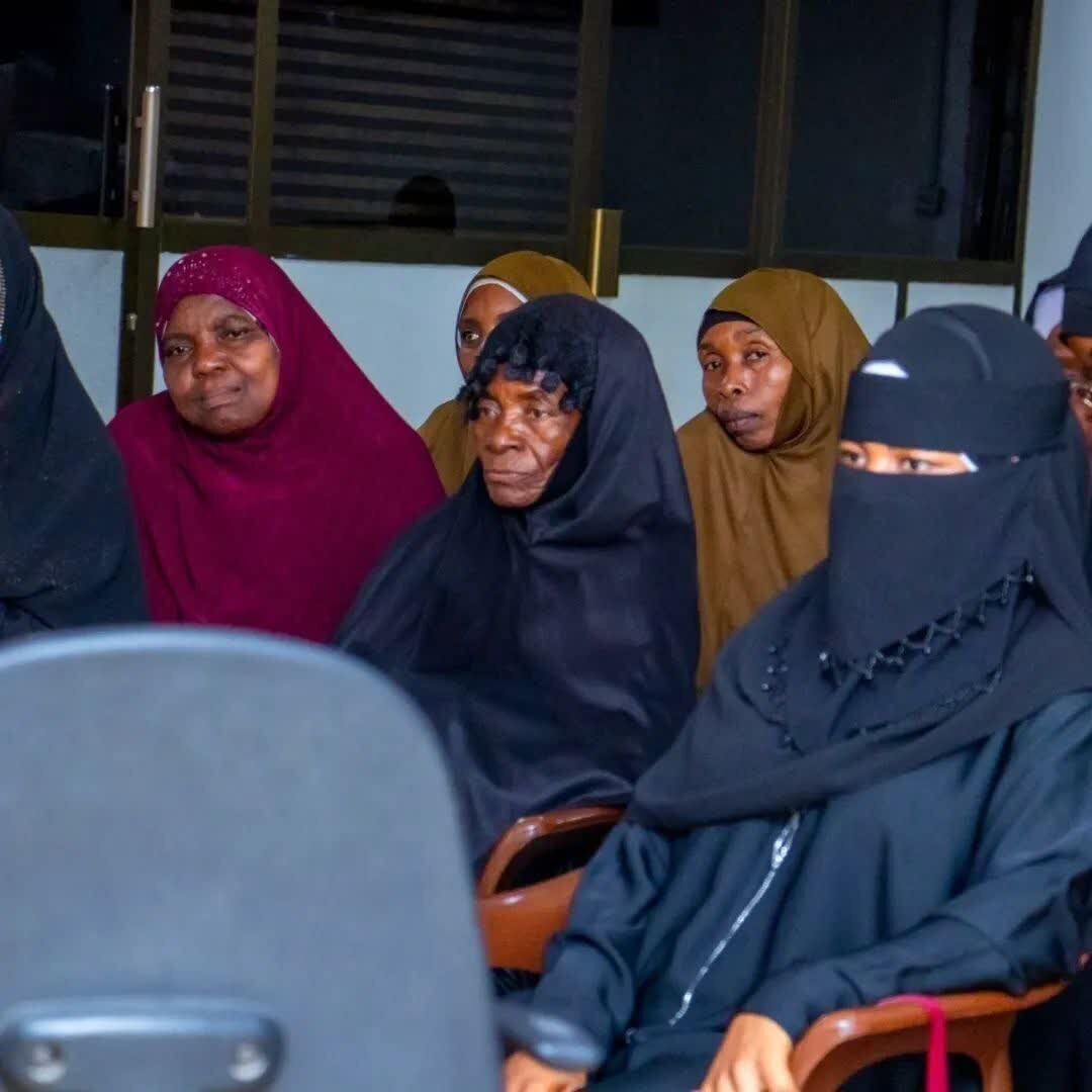 L’Institut Furqan de Tanzanie célèbre l’Aïd al-Ghadir à l’occasion de l’anniversaire du décès de l’Imam Khomeiny (ra)