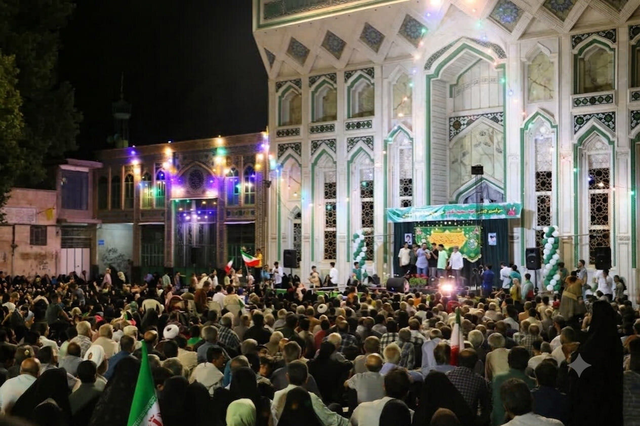 فیلم | مراسم جشن بمناسبت ایام عید غدیر در مسجد سادات اهر