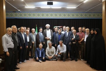 تصاویر / دیدار رؤسای کانون‌های بازنشستگی استان همدان با نماینده ولی فقیه در استان