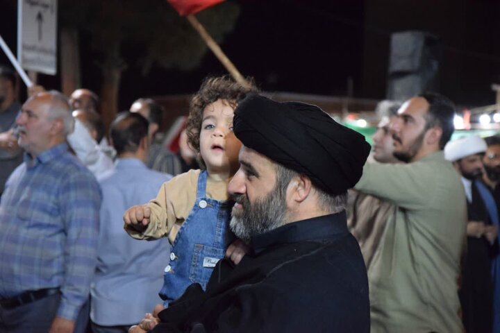 تصاویر/ یکصدو دومین شب اجتماع شبانگاهی مردم آران و بیدگل در میدان شهید سلیمانی