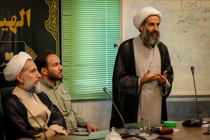 تصاویر / حضور امام جمعه قزوین  در جمع مبلغین خواهر