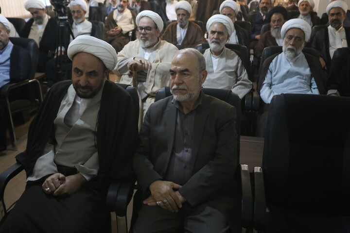تصاویر/ گردهمایی بیسج اساتید و نخبگان حوزه های علمیه استان اصفهان