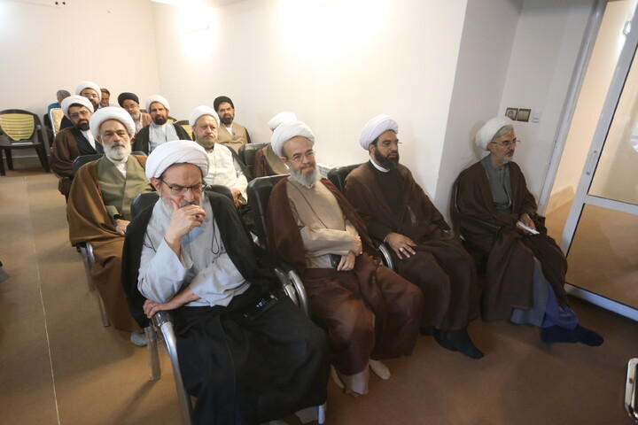 تصاویر/ گردهمایی بیسج اساتید و نخبگان حوزه های علمیه استان اصفهان