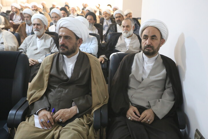 تصاویر/ گردهمایی بیسج اساتید و نخبگان حوزه های علمیه استان اصفهان