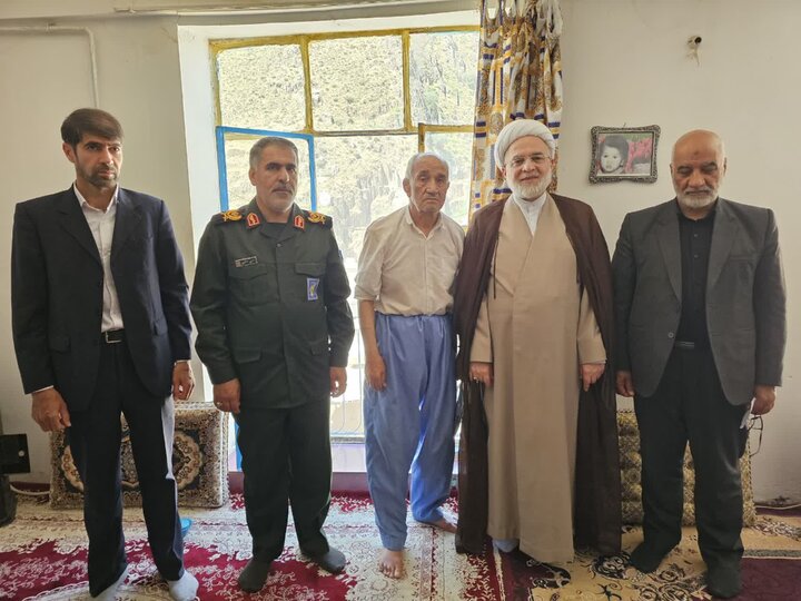 تصاویر/نماینده ولی‌فقیه در کردستان با ماموستایان بخش کلاترزان سنندج