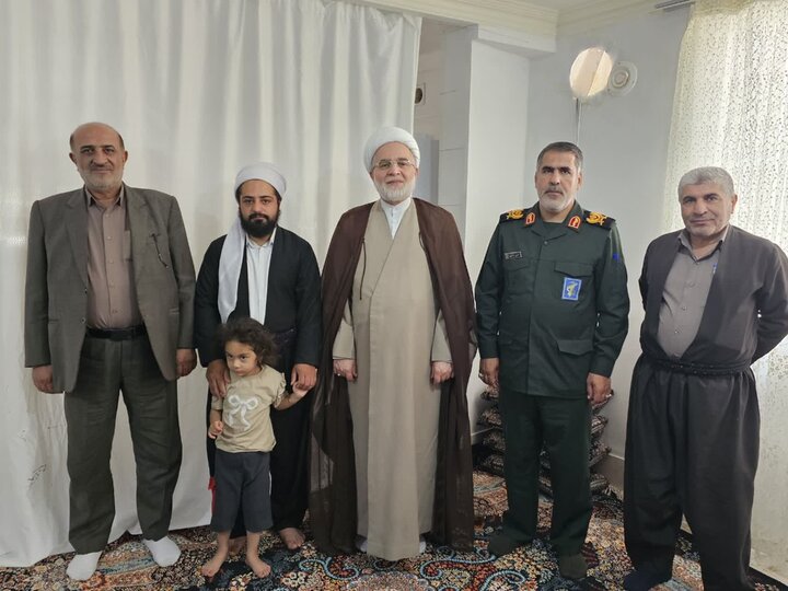 تصاویر/نماینده ولی‌فقیه در کردستان با ماموستایان بخش کلاترزان سنندج
