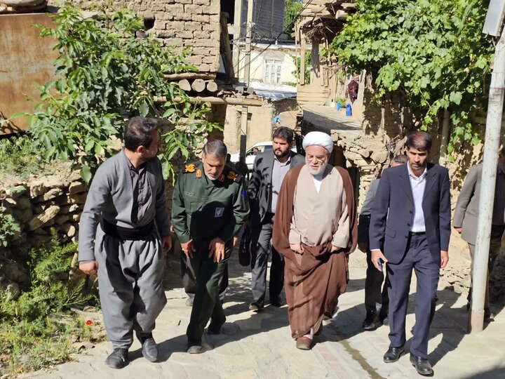 تصاویر/نماینده ولی‌فقیه در کردستان با ماموستایان بخش کلاترزان سنندج