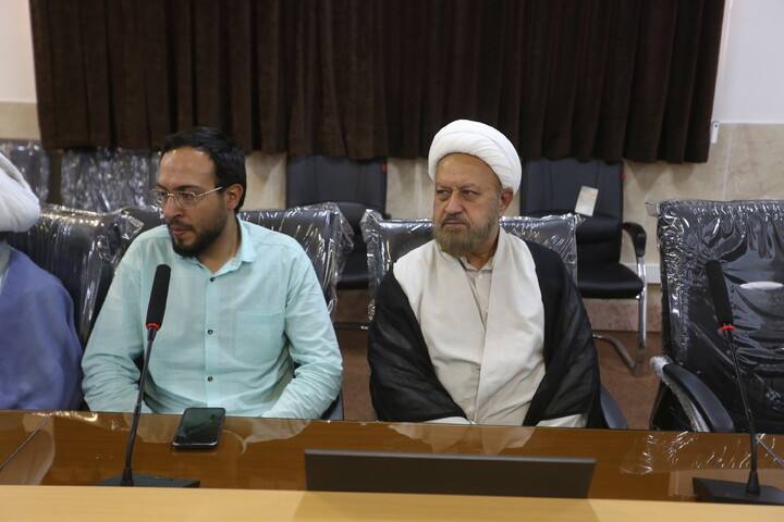 تصاویر/ نشست علمی «امتداد اجتماعی فلسفه» حوزه علمیه اصفهان