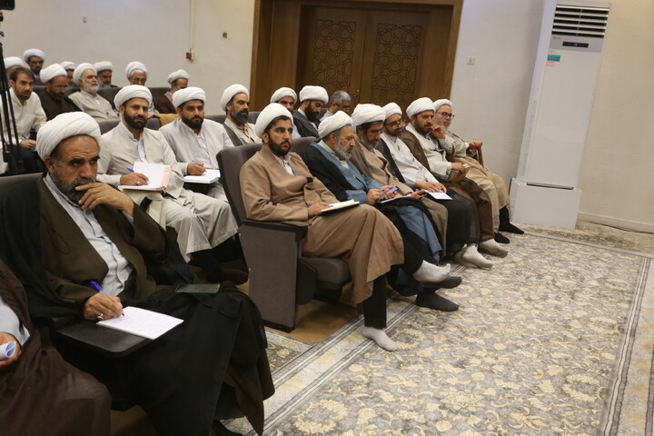 تصاویر/ نشست تخصصی مبانی و روش فهم نهج البلاغه در حوزه علمیه اصفهان