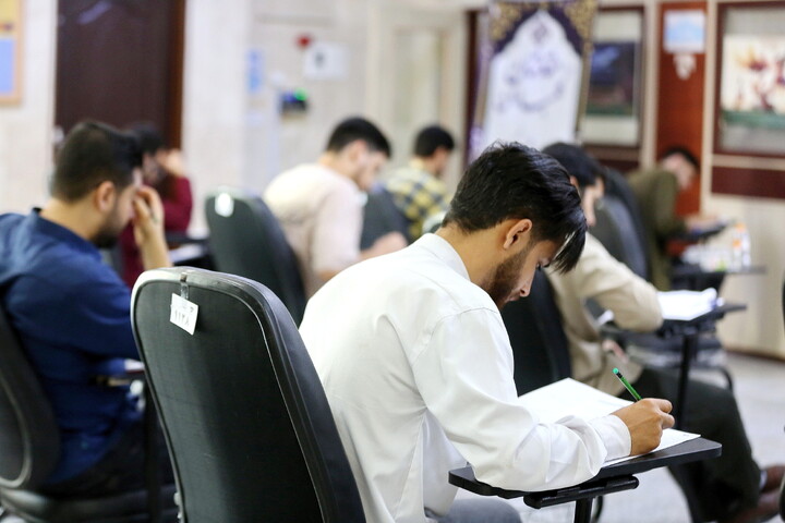 تصاویر/ آزمون اختصاصی ۱۴۰۵ دانشکده دین و رسانه