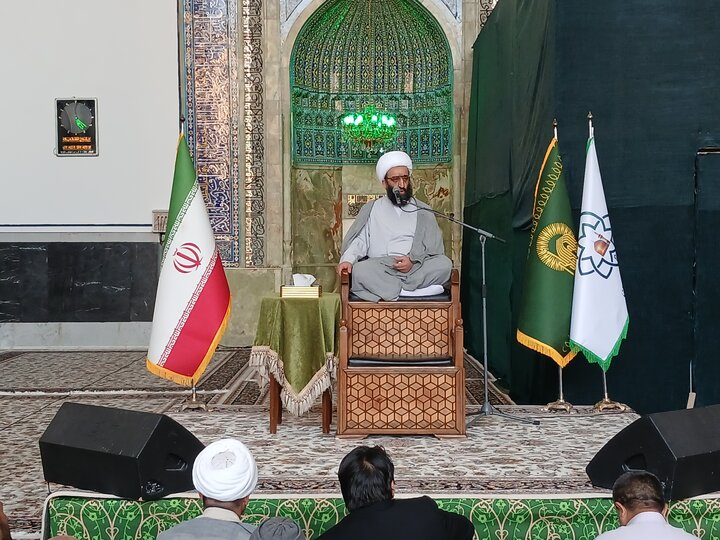 تصاویر/مراسم بزرگداشت آیت الله العظمی فیاض درحرم مطهر رضوی
